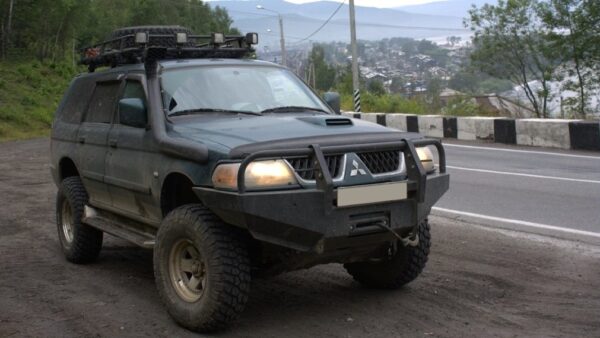 Snorkel Pajero Sport