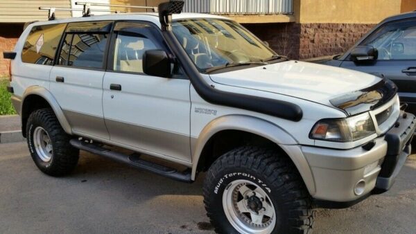 Snorkel Pajero Sport