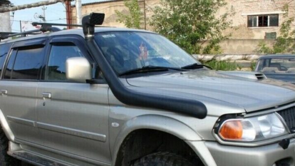 Snorkel Pajero Sport